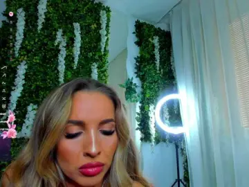 Bongacams Live Porn of ZinaSquirts