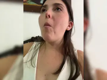 Housewife babe milf cams