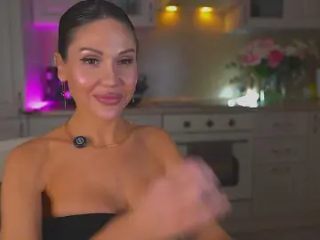 Bongacams Live Porn of tina-coka111