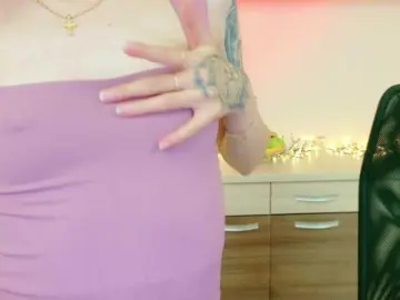 Bongacams Nude Webcam of Julia-Jae