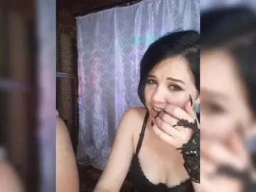 Bongacams Watch Live Sex Cams of AnnaidRotkivv