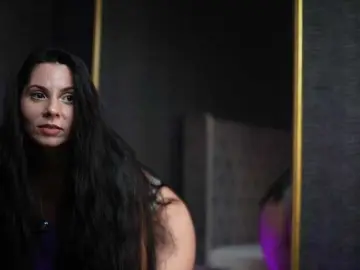 Bongacams Adult Video Chat of GiaEasyIce