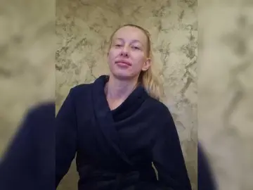 Bongacams Watch Live Sex Cams of NyokoAnya11