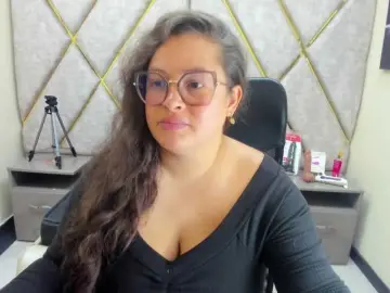 Bongacams Watch Live Sex Cams of SaraThonson