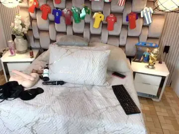 Bongacams Nude Webcam of JeenSexy