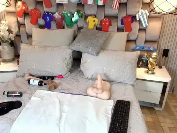 Bongacams Free Porn Cam of JeenSexy