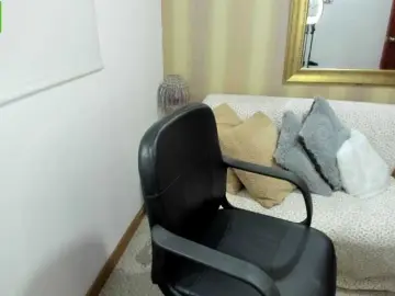 Bongacams Watch Live Sex Cams of MerryColin