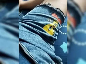 Bongacams Free Porn Cam of LUCKY17-1