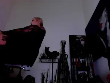 Bongacams Sex Cam of Mistress-Marilyn