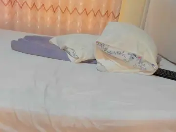 Bongacams Free Live Porn of Squirtmaa008