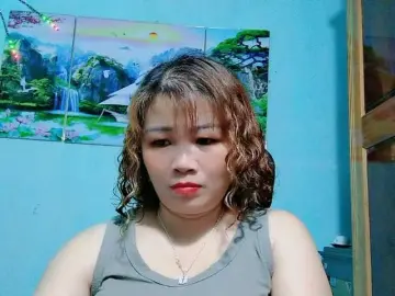 Bongacams Live Sex Cam of Linhanhsex2k