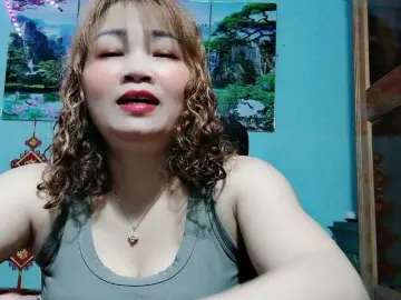 Bongacams Adult Webcam of Linhanhsex2k