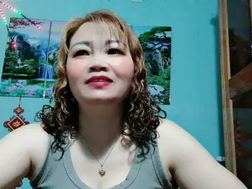 Bongacams Adult Webcam of Linhanhsex2k