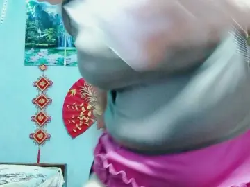 Bongacams Sex Cam of Linhanhsex2k