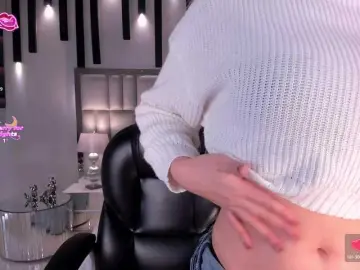 Bongacams Watch Live Sex Cams of RebeccaHudson