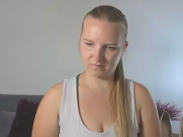 Bongacams Watch Live Sex Cams of RoseNatural