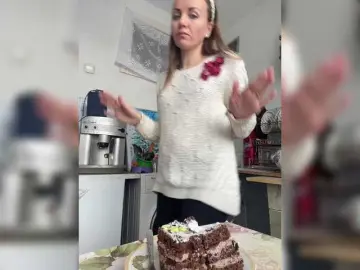 Bongacams Watch Live Sex Cams of Alenushka888