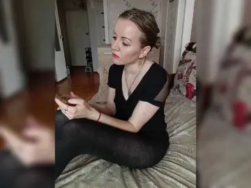 Bongacams Live Sex Cam of Alenushka888