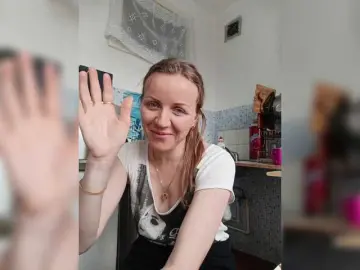 Bongacams Sex Cam of Alenushka888