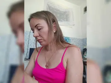 Bongacams Live Sex Cam of Alenushka888