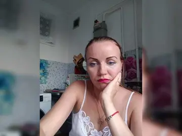 Bongacams Nude Webcam of Alenushka888