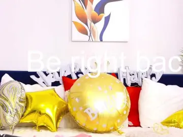 Dildoing milf cams