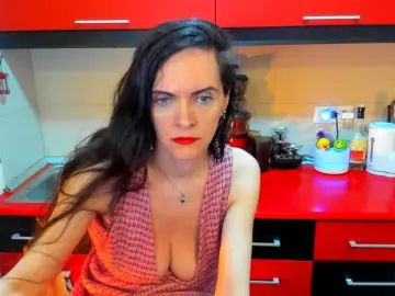 Bongacams Best live sex cam show of SexQueen11