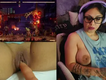 Bongacams Watch Live Sex Cams of MrsTexMix