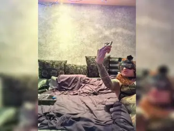 Deepthroat milf cams