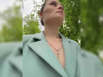 Bongacams Watch Live Sex Cams of Paratrax