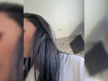 Bongacams Live Sex Cam of Paratrax