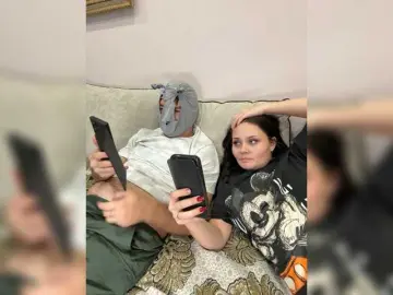 Bongacams Live Sex Cam of Paratrax