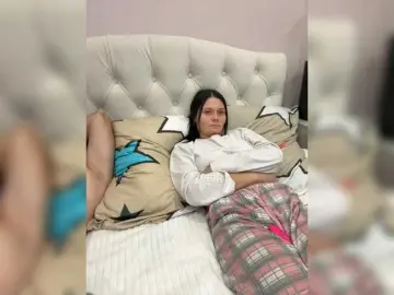 Bongacams Free Porn Cam of Paratrax