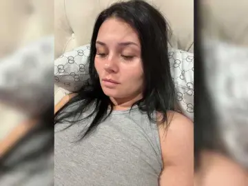 Bongacams Watch Live Sex Cams of Paratrax