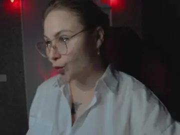 Bongacams Sex Cam of YourFunnyBlondiee