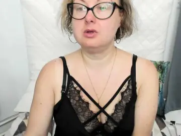 Bongacams Watch Live Sex Cams of BonnieFlirt