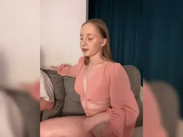 Bongacams Best Webcam of PeachPie