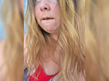 Bongacams Live Porn of HairyCrotch