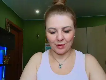 Bongacams Watch Live Sex Cams of Taly1974