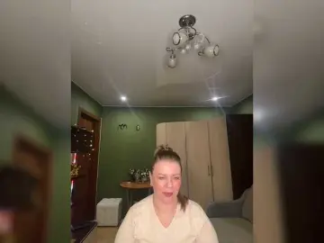 Handjob milf cams