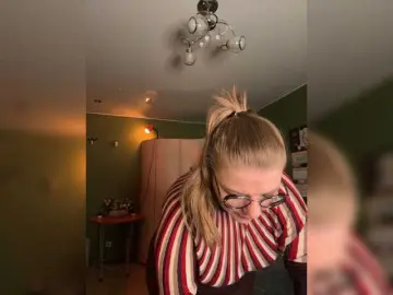 Chatting milf cams
