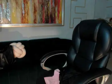 Bongacams Nude Webcam of MiaFarrell