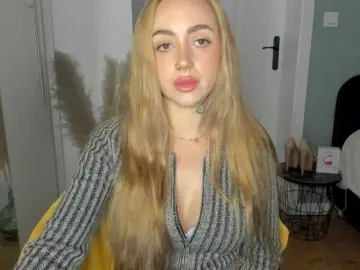 Bongacams Free Porn Cam of SEXYcoralie