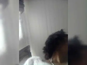 Dildo play milf cams