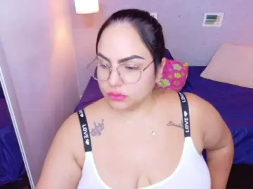 Bongacams Live Sex Cam of curvy-sexyvalen