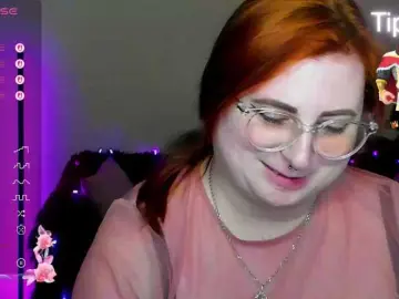 Bongacams Live Sex Cam of Aliciaredluv