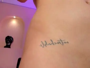 Bongacams Free Porn Cam of EveBenson