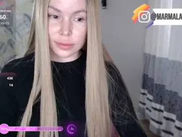 Bongacams Live Sex Cam of Foxymoxy19