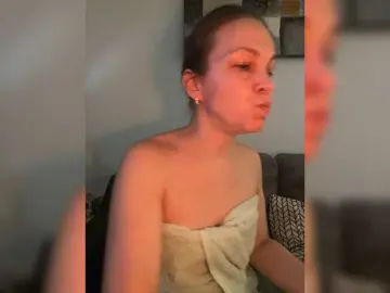 Bongacams Sex Chat of Alisasqrl