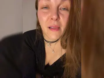 Bongacams Watch Live Sex Cams of Alisasqrl